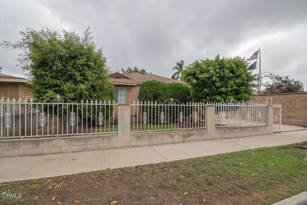 10942 Cedar Street