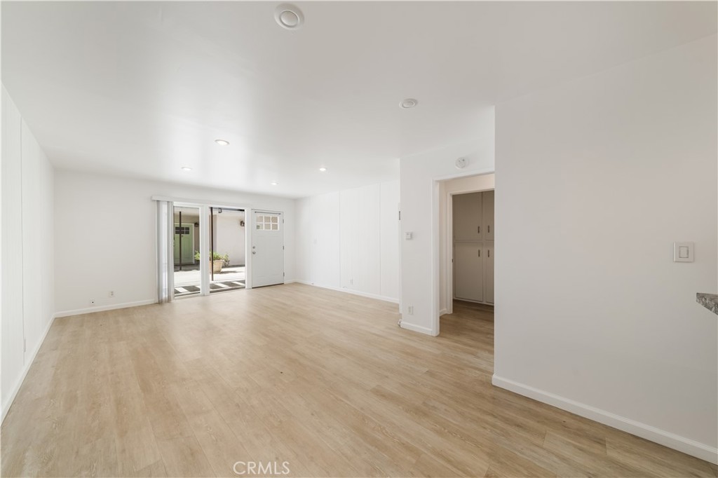 25091 La Cresta Drive B