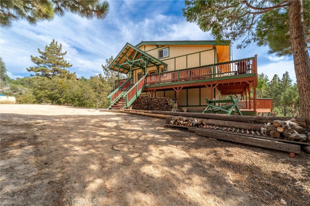 161 N Trails End