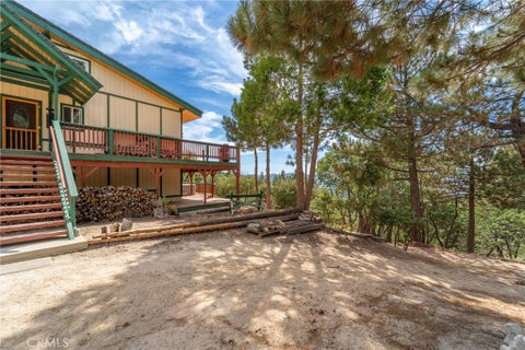Photo of 161 N Trails End, Green Valley Lake, CA 92314 (MLS # ND26192945)