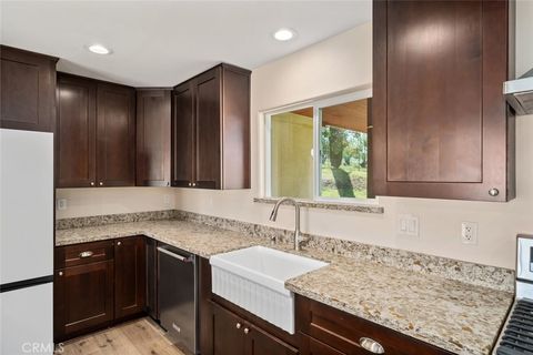 Tiny photo for 6095 Vista Serrano Way, Paso Robles, CA 93446 (MLS # SC25054898)