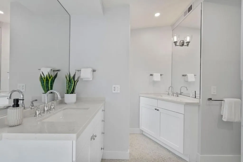 Belvedere Tiburon, California 94920, United States, 3 Bedrooms Bedrooms, ,3 BathroomsBathrooms,Residential,Active,215809