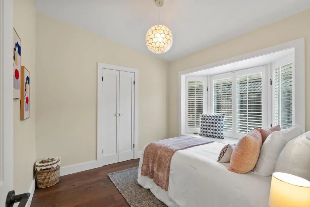 Belvedere Tiburon, California 94920, United States, 3 Bedrooms Bedrooms, ,3 BathroomsBathrooms,Residential,Active,215809