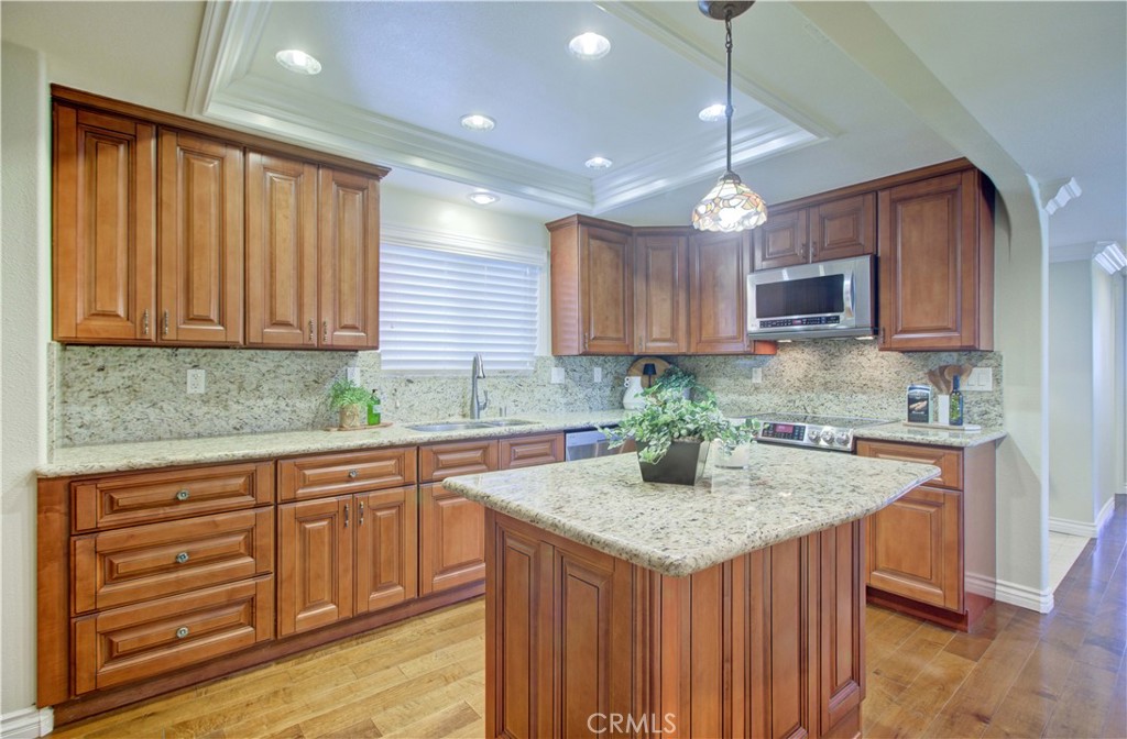 4011 Calle Sonora Oeste 2E