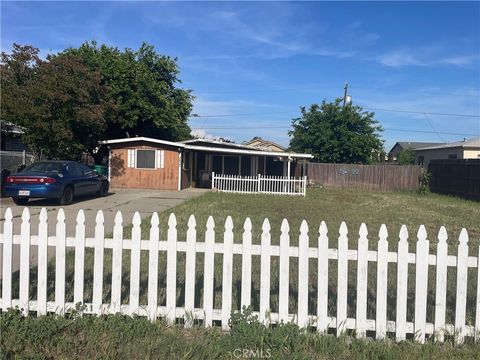 Photo of 2432 Meadowbrook AVE, Merced, CA 95348 (MLS # MC26096689)