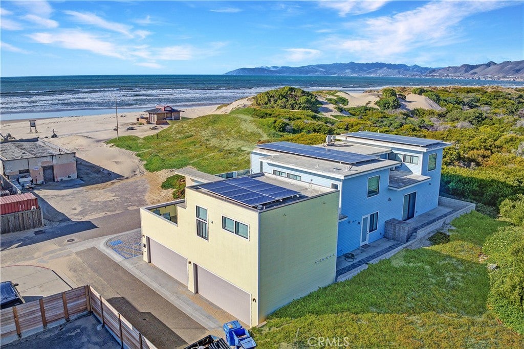 1111 Strand Way