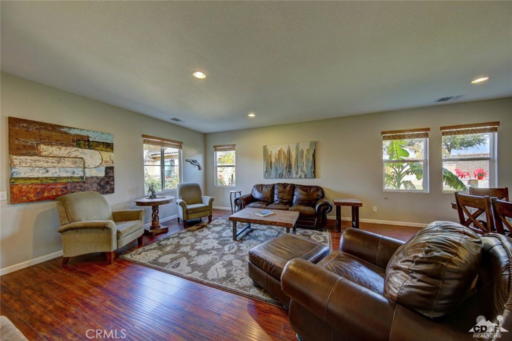 Foxstone - Residential