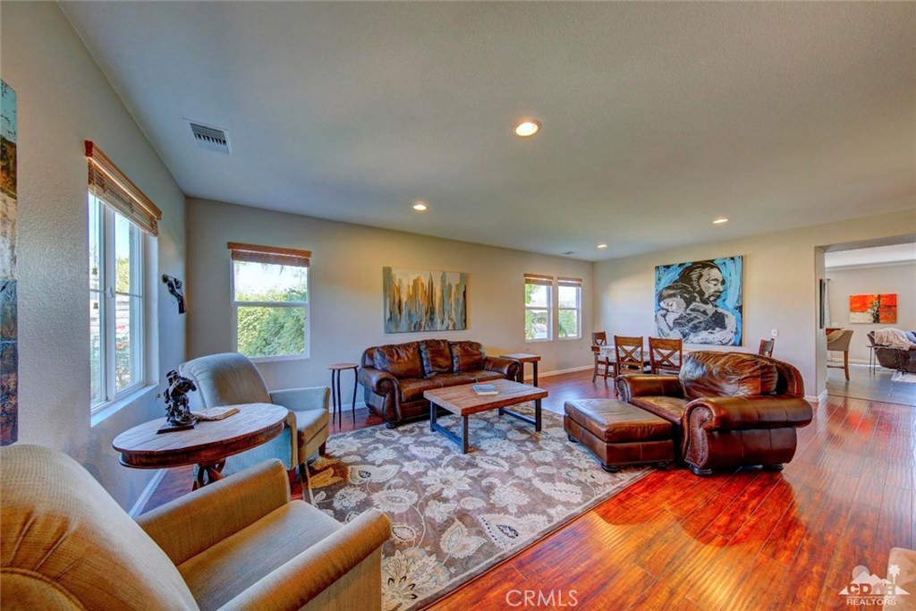 Foxstone - Residential