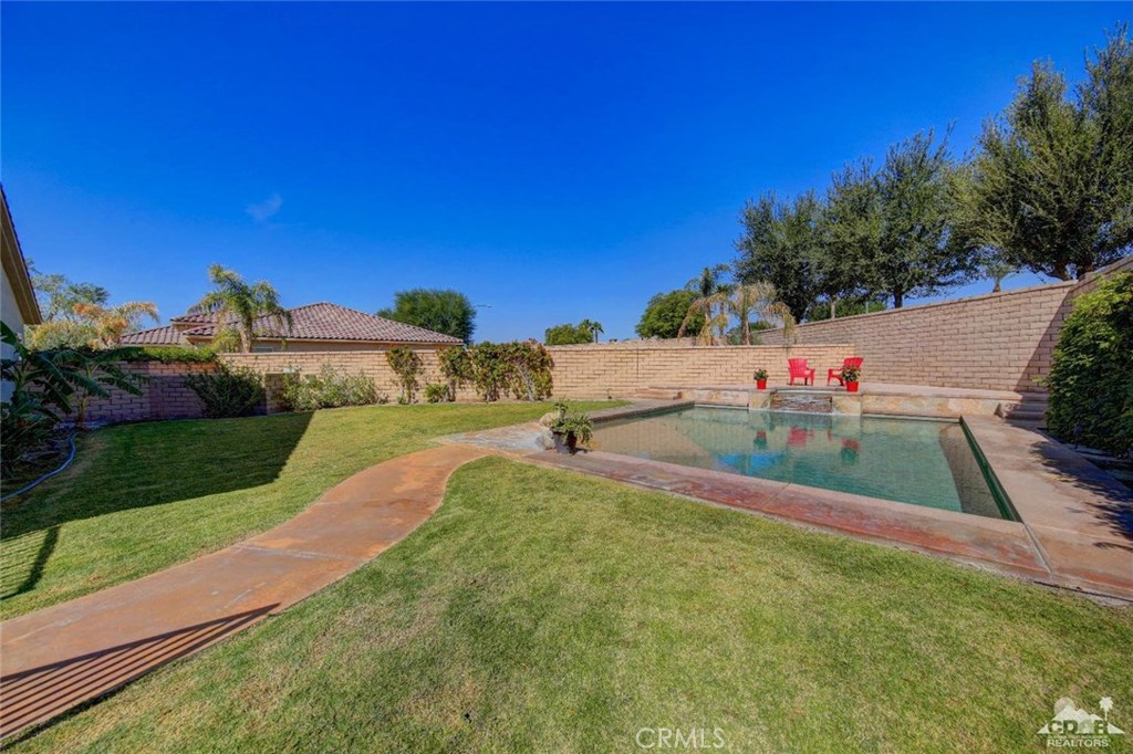 Foxstone - Residential