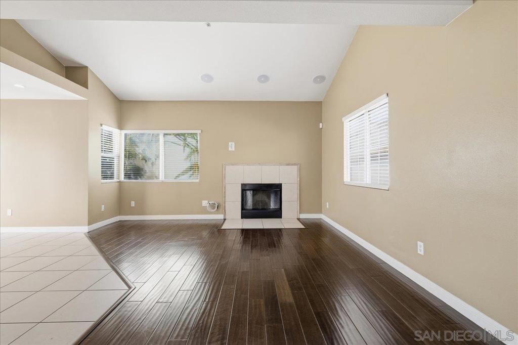 3143 Lamar Ct