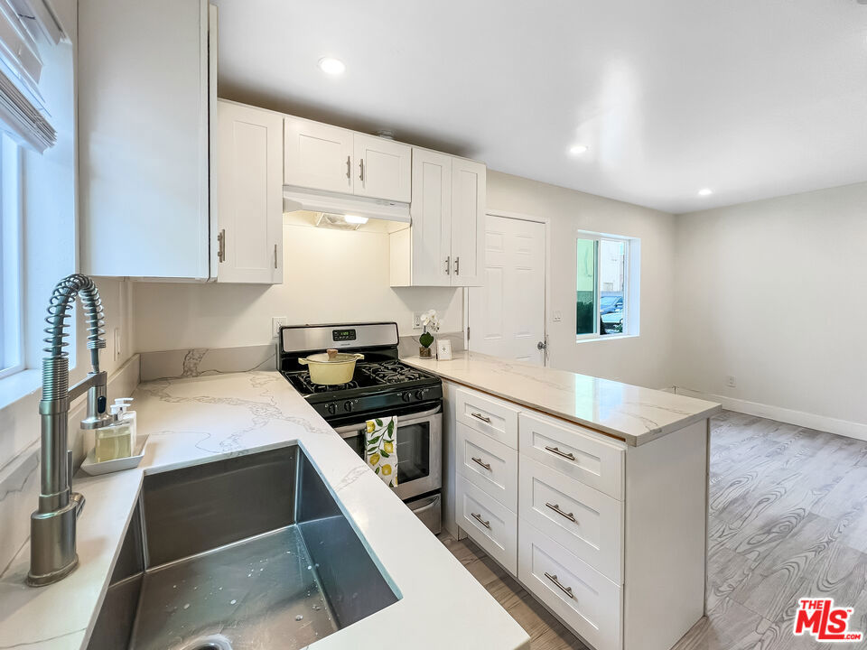 10019 1/2 San Gabriel Avenue