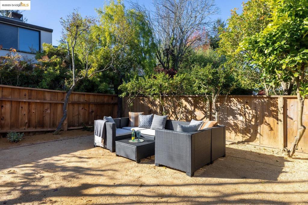 BERKELEY HILLS - Residential