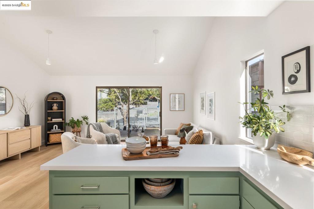 BERKELEY HILLS - Residential