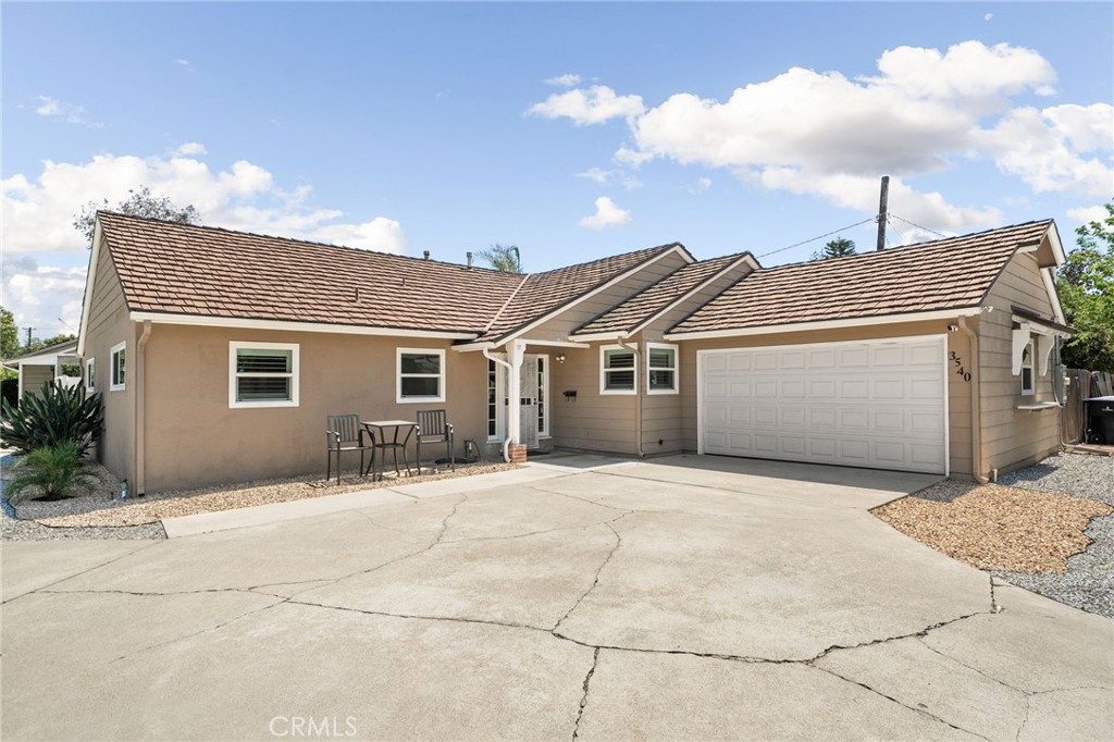 3540 Nelson