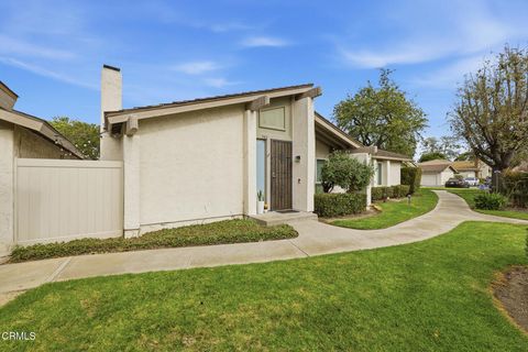 Photo of 582 Holly Avenue, Oxnard, CA 93036 (MLS # V1-35143)