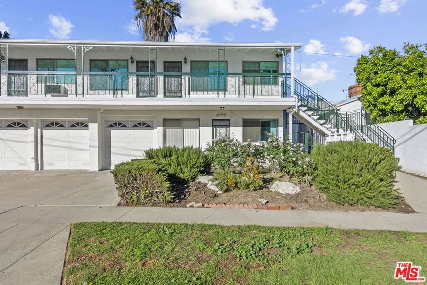 Welcome to your charming 1-bed, 1-bath retreat perfectly situated on the highly coveted Sherman Oaks/Encino border just steps from vibrant Ventura Blvd!Step inside and instantly feel at home. This delightful unit features beautiful original hardwood floors, a bright and open living room that effortlessly flows into the dining area, and an updated, stylish kitchen complete with marble flooring, warm wood cabinetry, and brand-new appliances (cooktop, dishwasher, oven, and microwave!).The bedroom is filled with natural sunlight and offers a cozy, comfortable layout you'll love coming home to. One assigned parking space included LED recessed lighting A/C unit Convenient on-site shared washer/dryerChoose the fully furnished option for an elevated, move-in ready experience just unpack and enjoy!Located minutes from Whole Foods, the Sherman Oaks Galleria, trendy cafes, restaurants, boutiques, and all the best Valley hotspots, this home gives you unbeatable access to the lifestyle you want.Warm, inviting, and ready for you don't miss this one!    (Fully Furnished Option Available!)