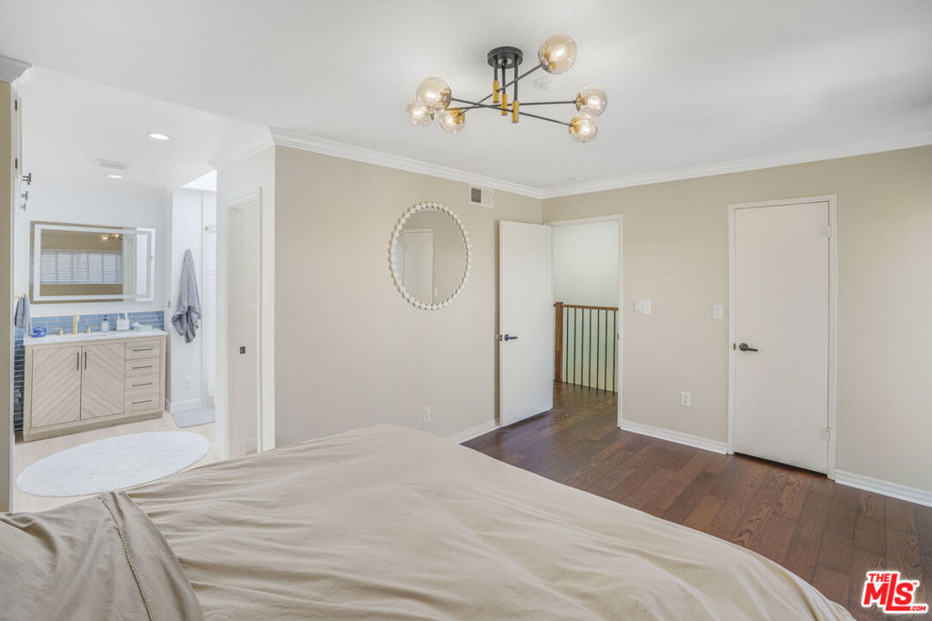 2518 Curtis Avenue 3