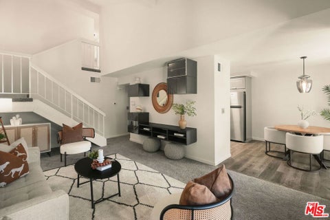 Photo of 24817 Sand Wedge Lane, Valencia, CA 91355 (MLS # 26103527)