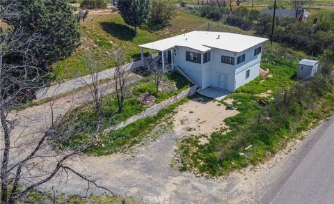 Photo of 38090 Cary Rd, Anza, CA 92539 (MLS # SW26043029)