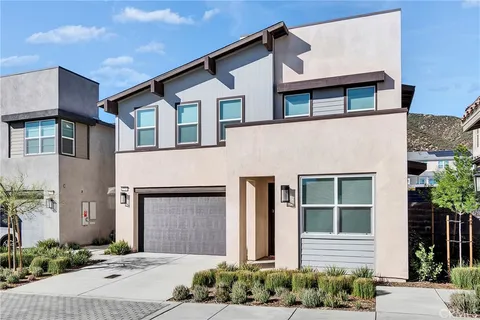 15946 Caterpillar Dr, Fontana, CA 92336 - MLS#: WS26102977