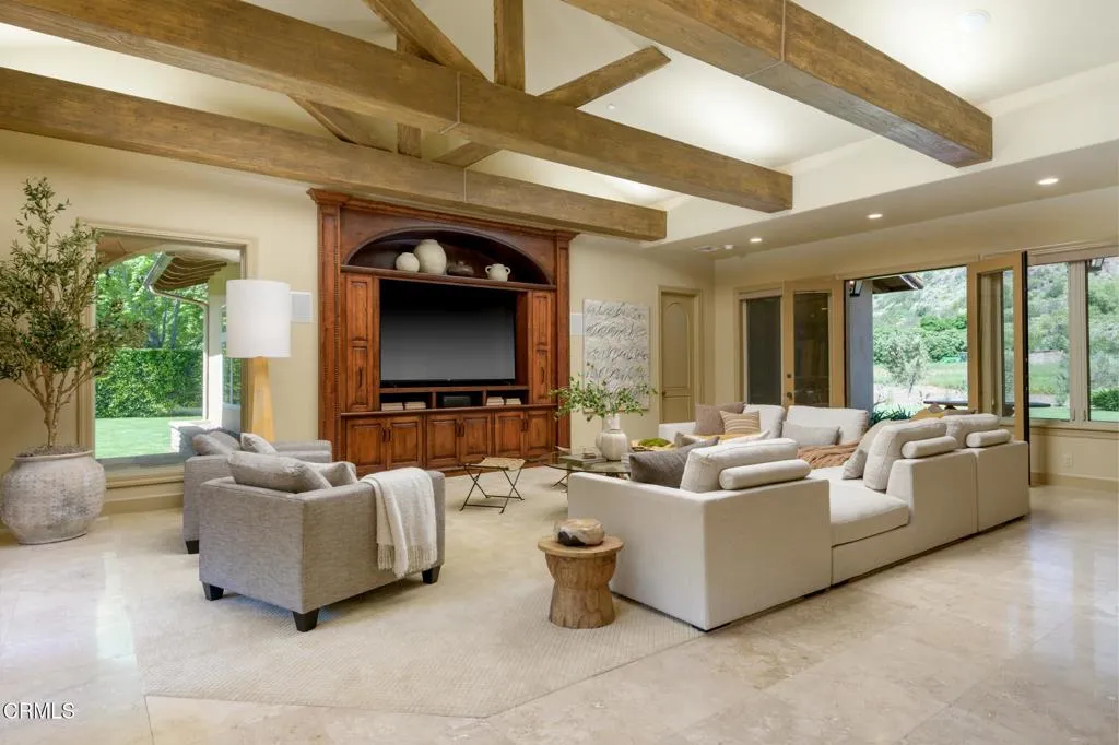 Santa Rosa, California 93012, United States, 5 Bedrooms Bedrooms, ,5 BathroomsBathrooms,Residential,Active,137901