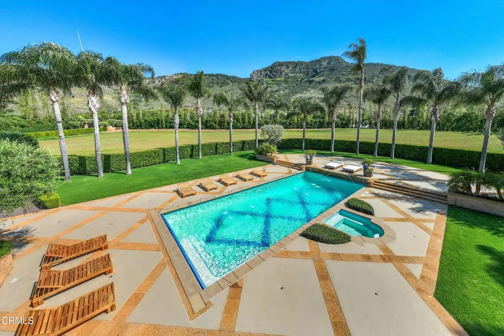 Santa Rosa, California 93012, United States, 5 Bedrooms Bedrooms, ,5 BathroomsBathrooms,Residential,Active,137901