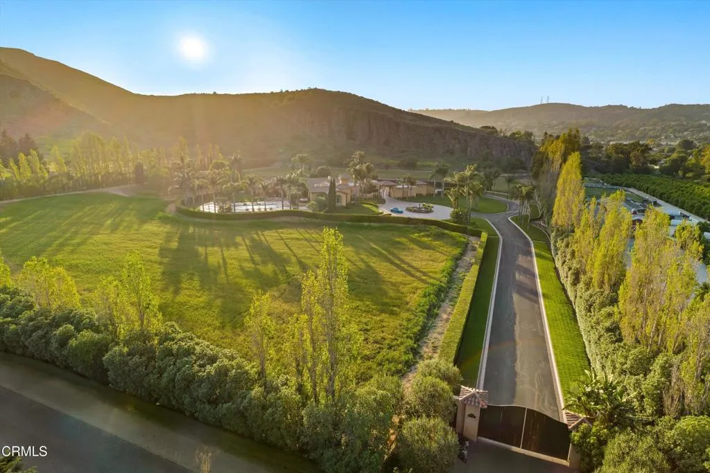 Santa Rosa, California 93012, United States, 5 Bedrooms Bedrooms, ,5 BathroomsBathrooms,Residential,Active,137901