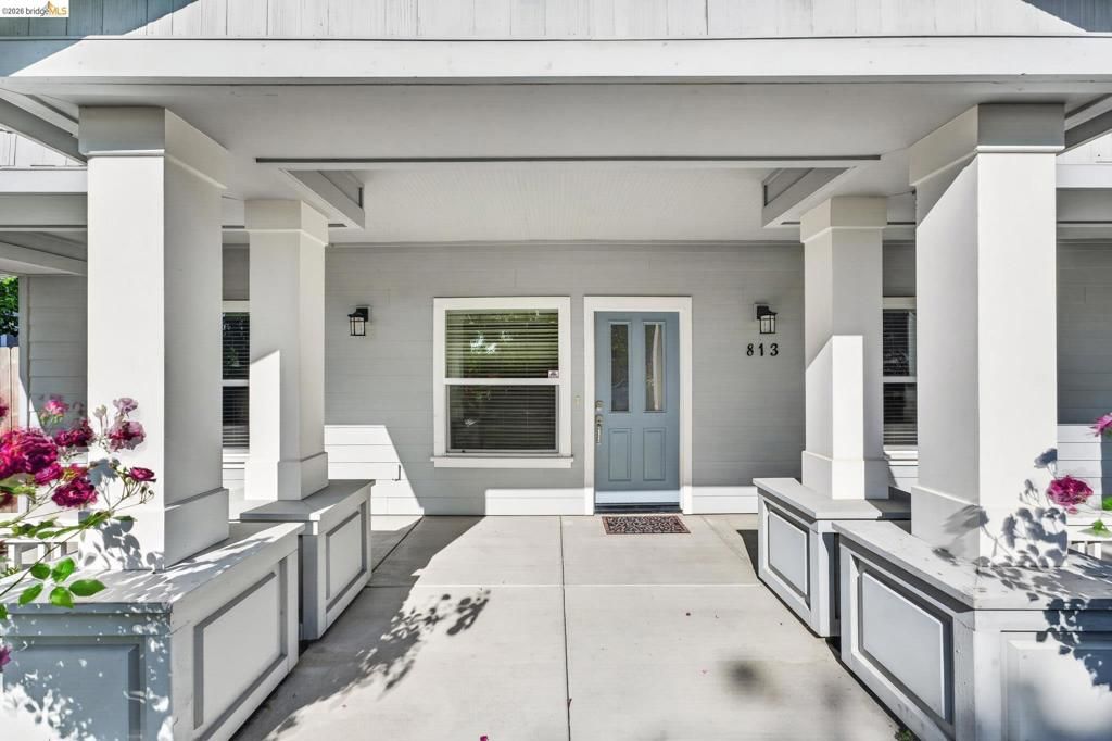 Photo of 813 S School St St, Lodi, CA 95240 (MLS # 41131335)