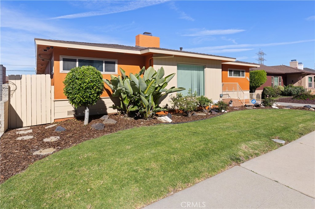 5629 Brushton