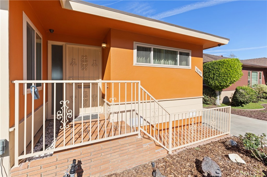 5629 Brushton