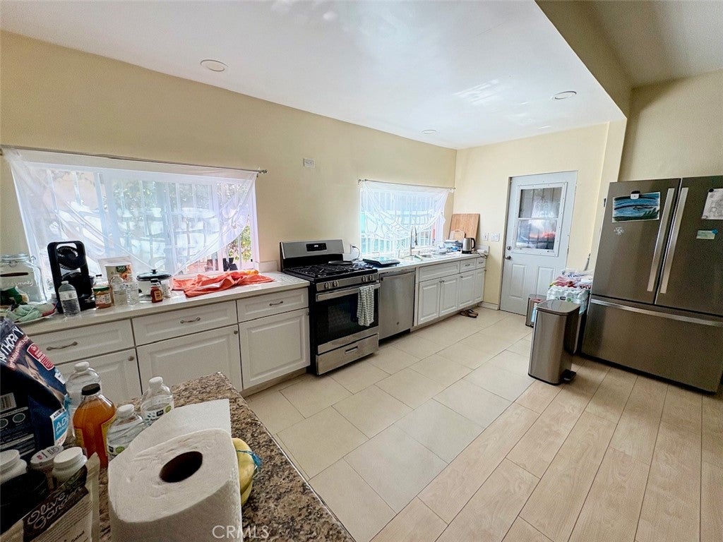 4065 Wadsworth