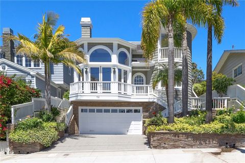 Photo of 721 Marine Avenue, Manhattan Beach, CA 90266 (MLS # SB26080164)