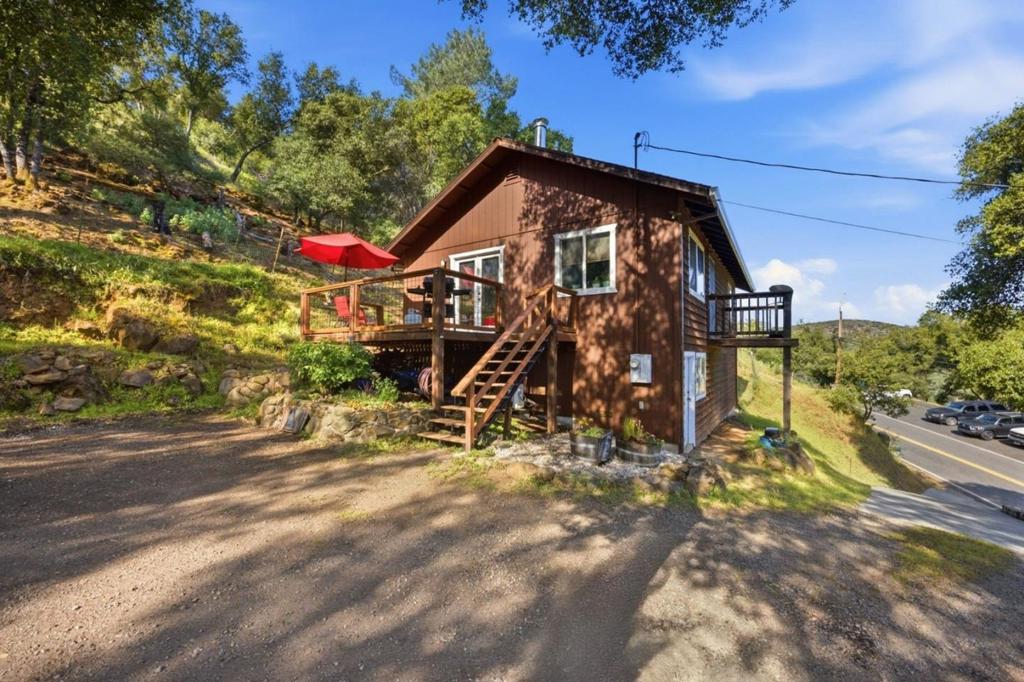 2353 Stagecoach Canyon Road