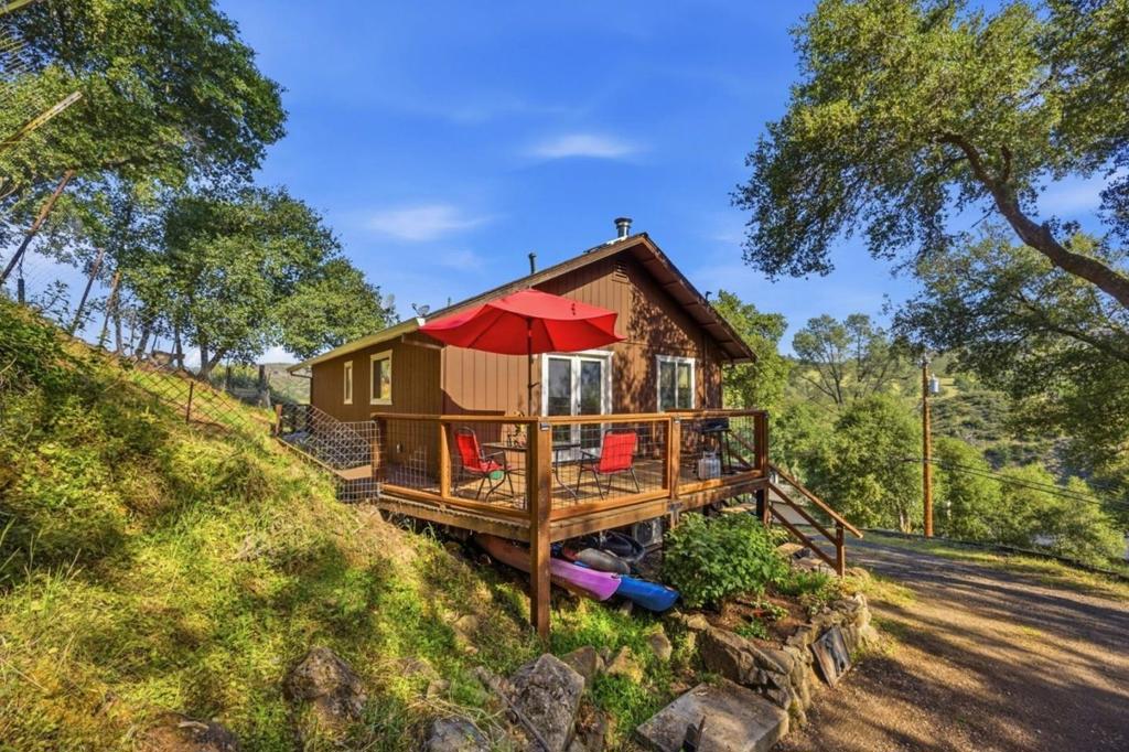 2353 Stagecoach Canyon Road
