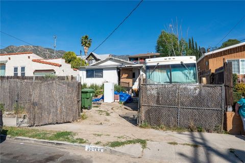 10448 Mountair Avenue Tujunga CA 91042