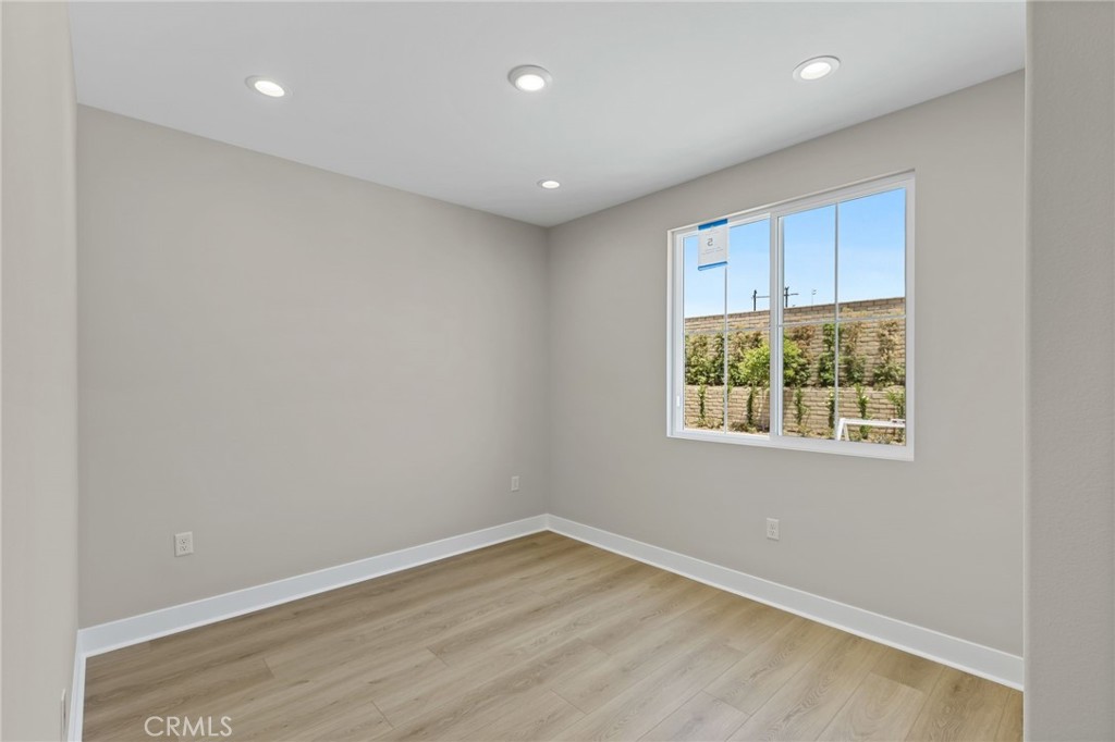 Vista Rose - Residential
