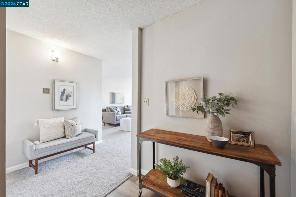 ROCKRIDGE - Residential