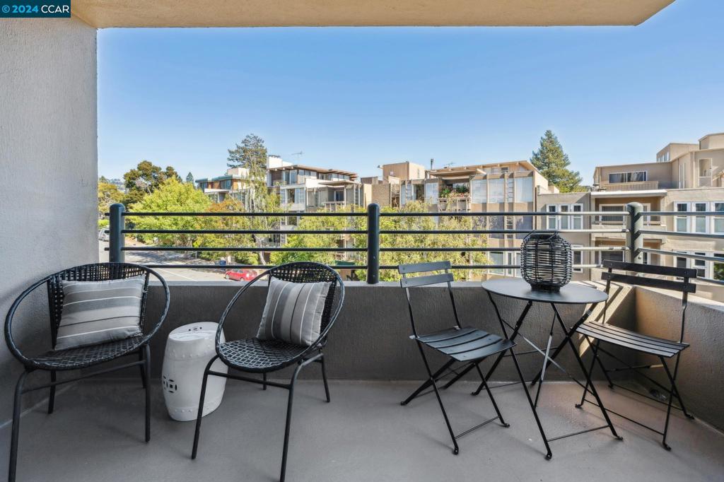 ROCKRIDGE - Residential