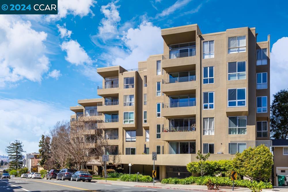 ROCKRIDGE - Residential