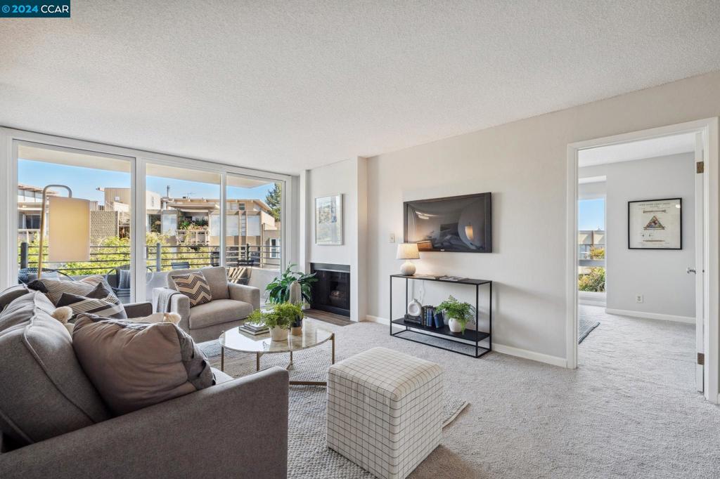 ROCKRIDGE - Residential