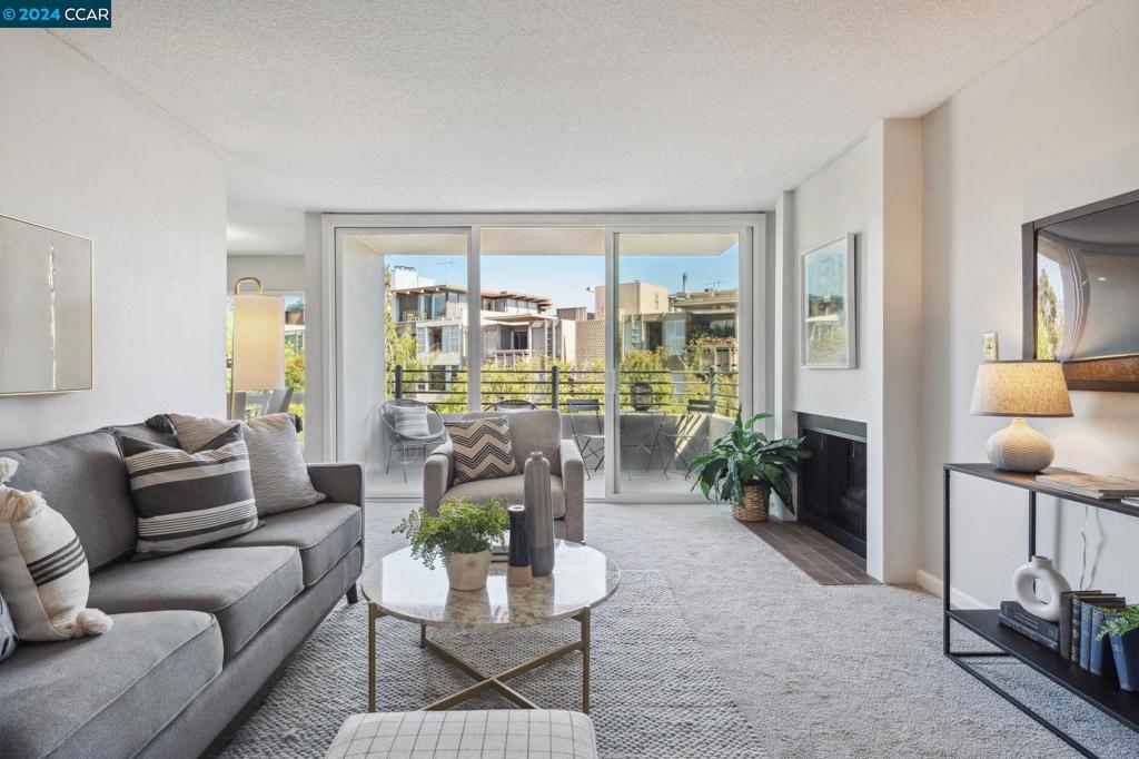 ROCKRIDGE - Residential