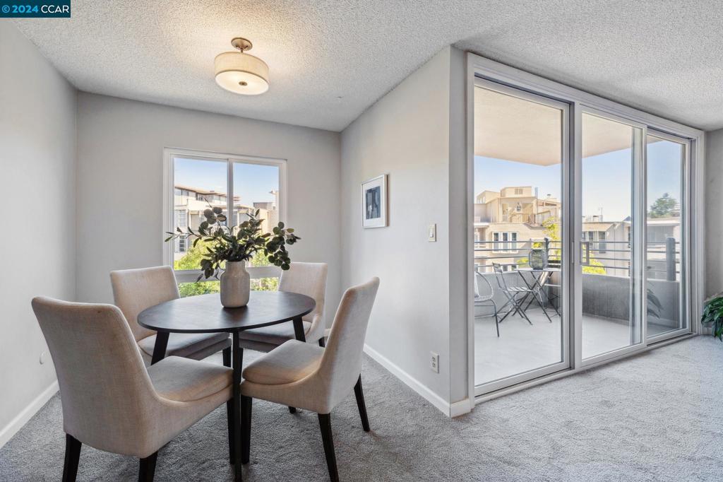 ROCKRIDGE - Residential