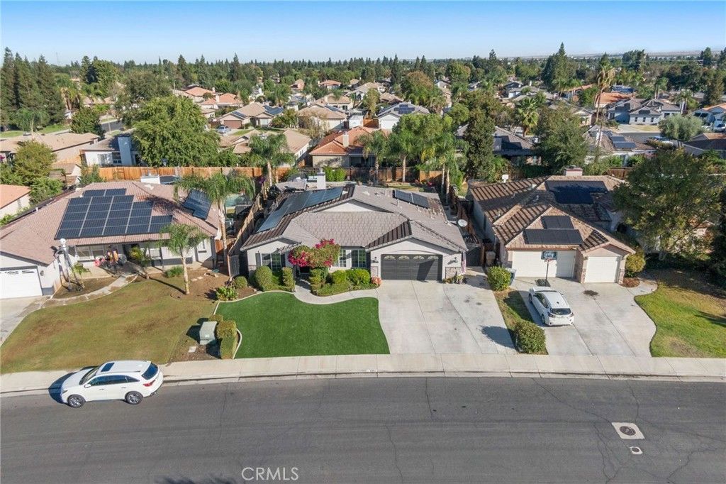 Photo of 9804 9804 Anaparno, Bakersfield, CA 93312 (MLS # SR25226618)