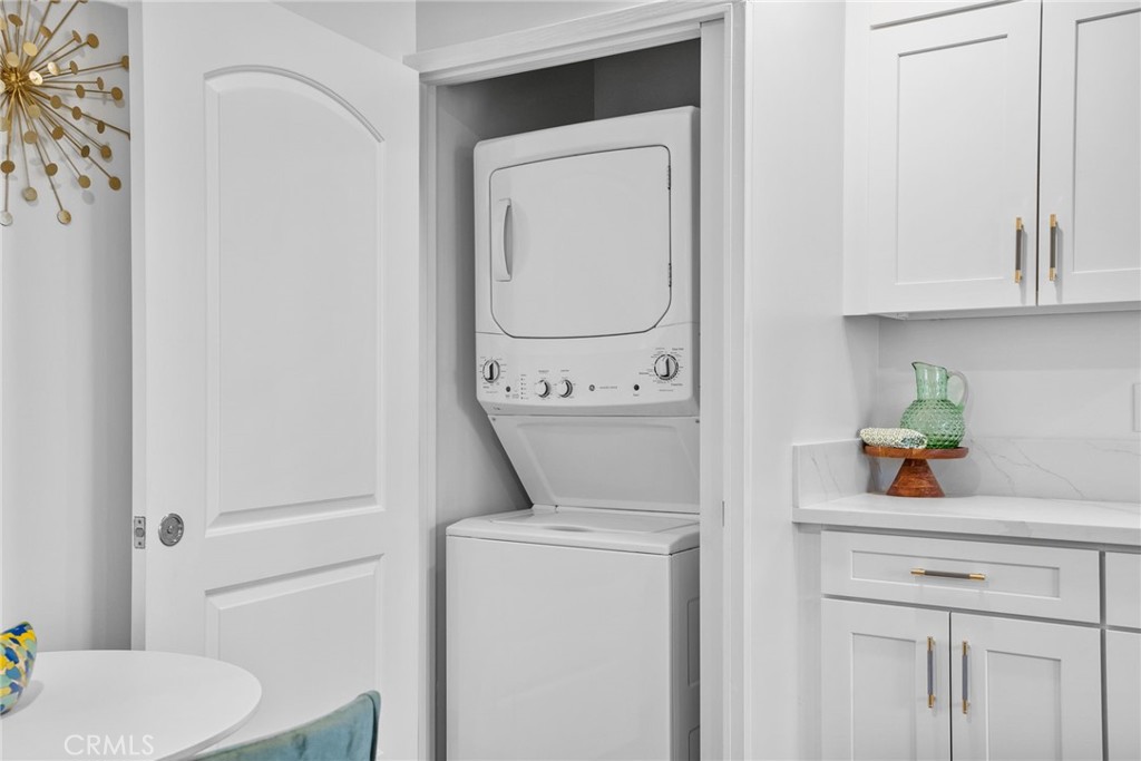 426 W Jacaranda Place A