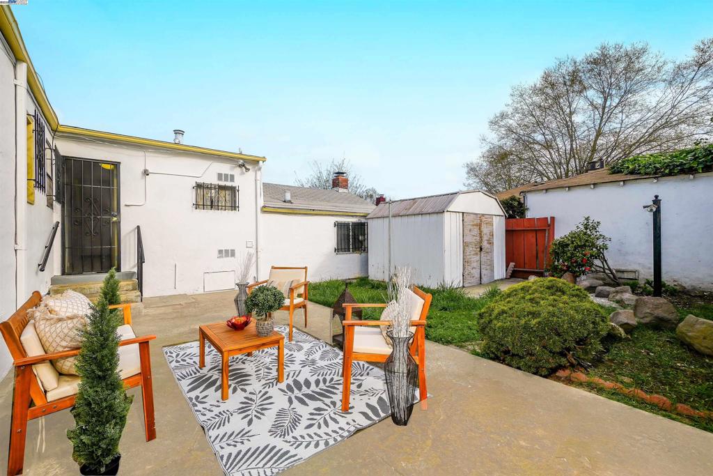 SOBRANTE PARK - Residential