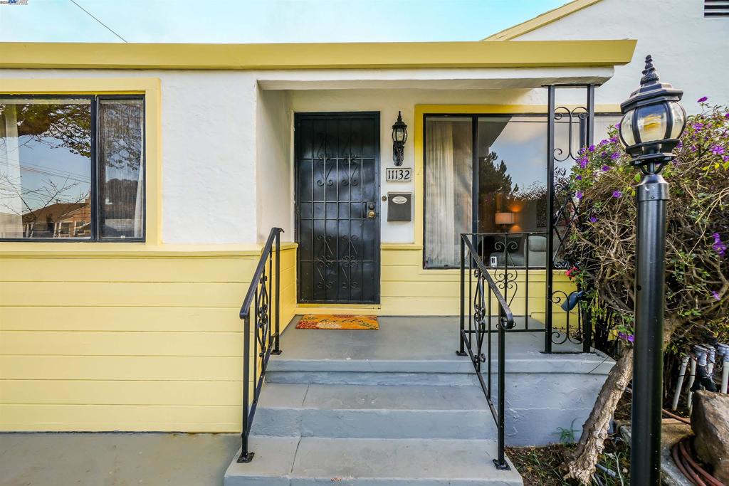 Welcome to 11132 Acalanes Drive, a charming and versatile 4-bedroom, 2-bath home offering 1,620 sq. ft. of comfortable living space. This property is full of character with original hardwood floors, two fireplaces—one in the inviting living room and another in the primary bedroom. One of the standout features is the built-in, fully permitted ADU. Whether you choose to use it as a private retreat for extended family or rent it out for additional income, it’s a valuable addition that enhances both lifestyle and investment potential. The home is conveniently located near shopping, dining, and amenities in vibrant downtown San Leandro, offering both ease and accessibility. Plus, with sewer lateral compliance already complete, you can enjoy peace of mind knowing key maintenance items have been addressed. Don’t miss the opportunity to own this unique Oakland property that blends charm, practicality, and income potential all in one. *STAGING HAS BEEN REMOVED*
