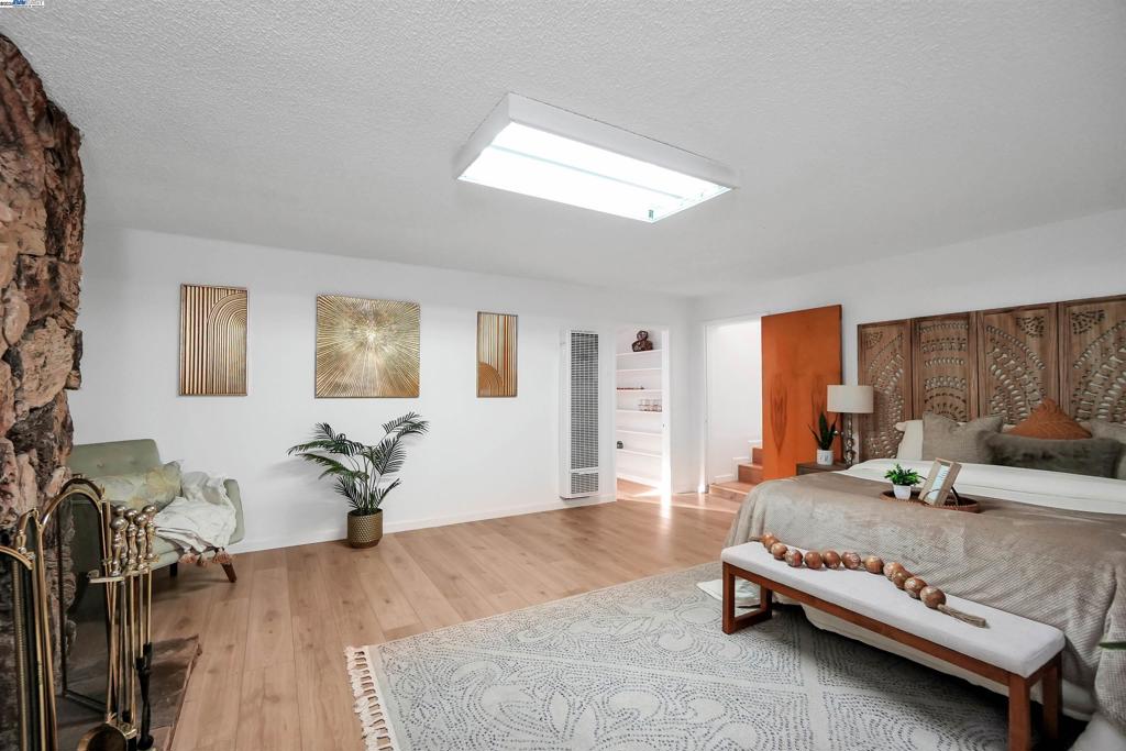 SOBRANTE PARK - Residential