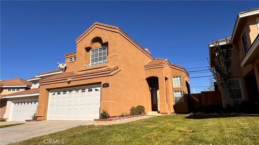 This magnificent Residence is located in the prestigious area of Pomona in the beautiful gated community of California Crossing. NEW NEUTRAL PAINT THROUGH THE HOME!! NEW LAMINATE FLOORING UPSTAIRS AND STAIRS!! This immaculate home features 3  bedrooms & 3 baths. The bedrooms are spacious, and the living room has high ceilings. The lovely and efficient floor plan greets visitors with a large entrance leading to the formal living room.  Upstairs is a large Master Suite leading to a Large Master bathroom with a separate shower and a large soaking tub. This Residence has a living space of 1,503 sqft and a lot size of 3,600 sqft. Two Spacious car garages.  A spacious living room with a dining room, a fresh & neutral color kitchen design.  The kitchen is equipped with plenty of storage.