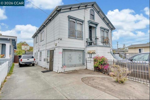 Photo of 5659 Adeline St ST, Oakland, CA 94608 (MLS # 41152175)