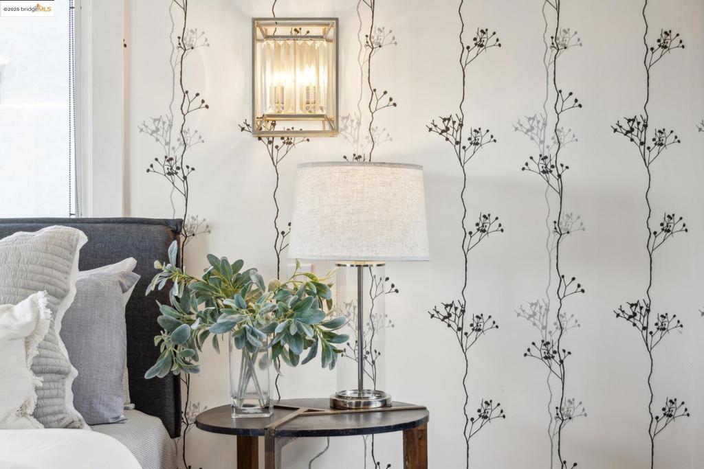 CLAREMONT - Residential